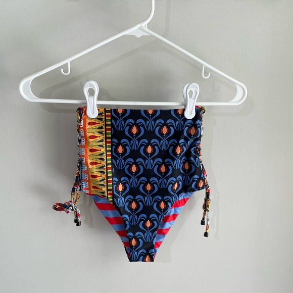Agua Bendita Stacy Menfis Bikini Set - Bandeau Top/ Bottom - Sizes S/XS - NWT! - Picture 11 of 12